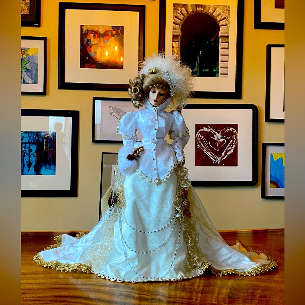 "Kristina" First Annual Gibson Girl Christmas Doll from the Franklin Mint